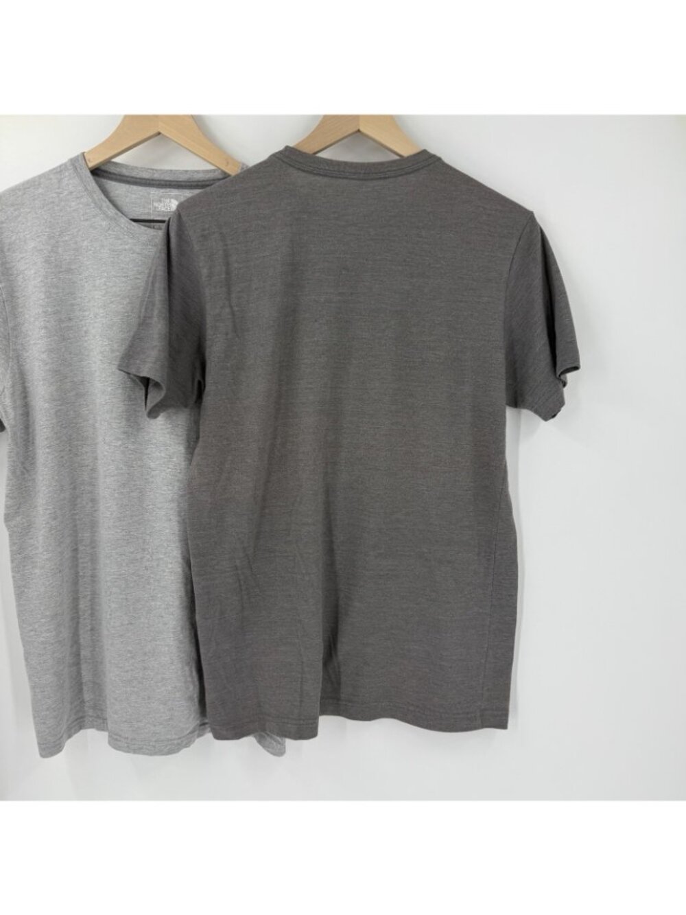 Bundle of 5 Men's The North Face Logo T-Shirts Size M Slim & Classic Fit - Picture 13 of 15